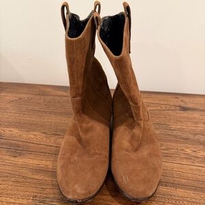 Dolce Vita Brown Suede Pull-On Boots Size 6
